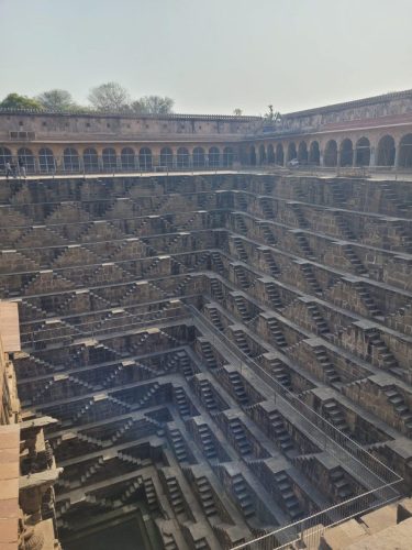 Puits d'Abbahneri (8ieme siecle)